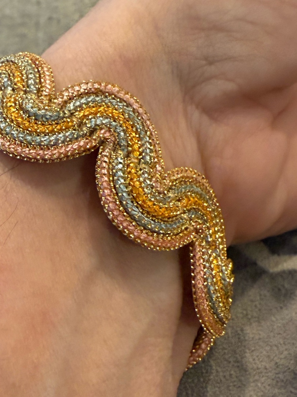 Beautiful Multicolor Wavy Fabric Bracelet - Pink, Gold & Silver